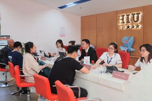 Các trường có 'nhờn luật'?