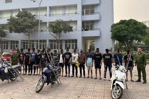 Bắt khẩn cấp nhóm 'Những cơn mưa thủy tinh' mang hung khí đi giải quyết đối thủ
