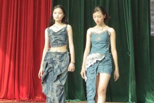 Thời trang độc đáo từ vải jeans cũ