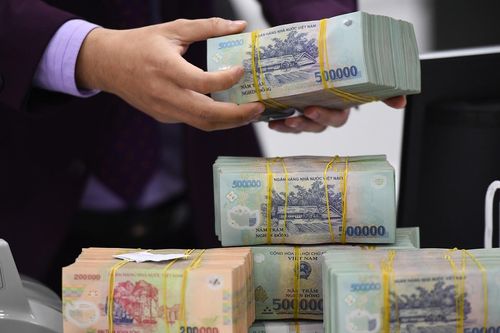 Lãi suất ngân hàng hôm nay 24/4/2024: Thêm hai ngân hàng tăng lãi suất