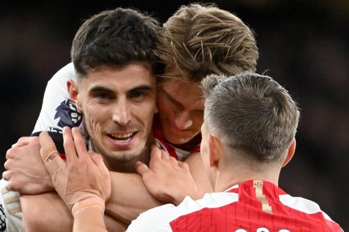 Arsenal thắng Chelsea '5 sao': Tầm vóc của Pháo thủ