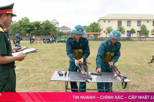 Hội thao huấn luyện lực lượng dân quân ở Can Lộc