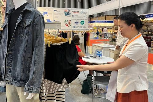 8.000 người mua tìm nguồn cung ứng sản phẩm từ Việt Nam