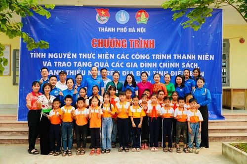 Hành trình về nguồn 'Ký ức Điện Biên' năm 2024 của tuổi trẻ Thủ đô