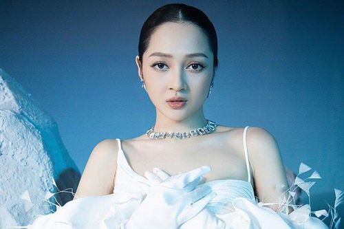 Cuộc sống của 'mỹ nhân đa tài' Bảo Anh thế nào trước khi công khai con gái?