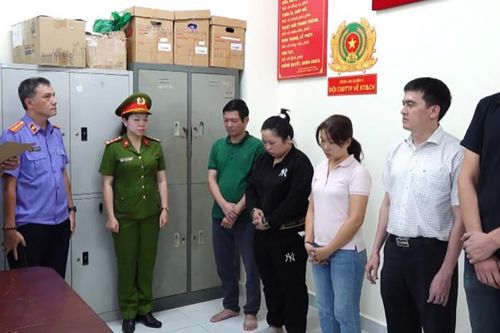 Tp.HCM: Triệt phá nhóm cho vay lãi nặng xuyên quốc gia