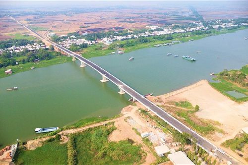 Cầu Châu Đốc nối nhịp bờ vui