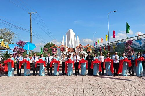Nhiều hoạt động tưởng niệm nạn nhân Ba Chúc