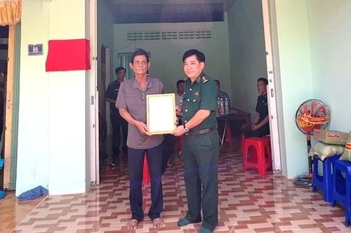Bàn giao 'Mái ấm biên cương' cho bộ đội xuất ngũ có hoàn cảnh khó khăn