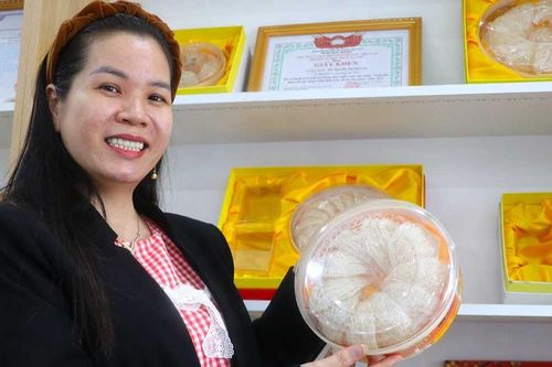 Chị Nguyễn Thị Mỹ Lợi làm giàu từ nghề nuôi chim yến