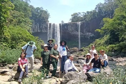Một lần đến thác 50