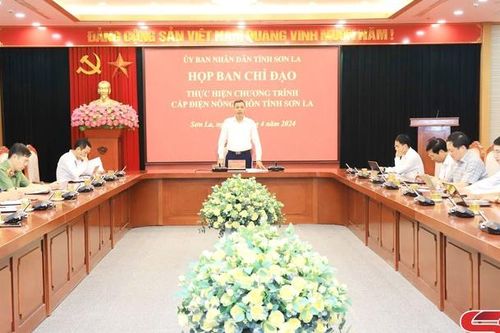 Đẩy nhanh tiến độ thực hiện Chương trình cấp điện nông thôn
