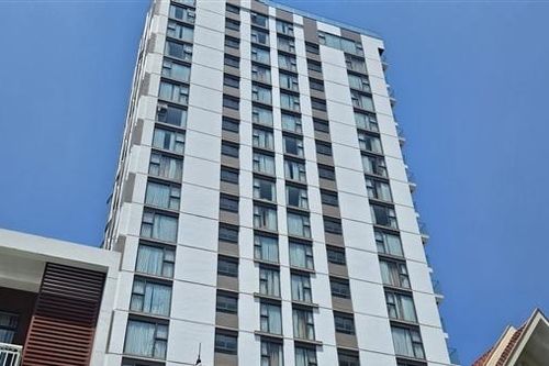 Nam du khách tử vong nghi rơi từ tầng cao khách sạn ở Nha Trang