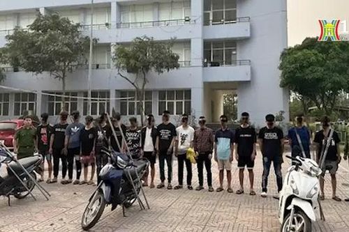Bắt khẩn cấp 17 đối tượng gây rối trật tự công cộng
