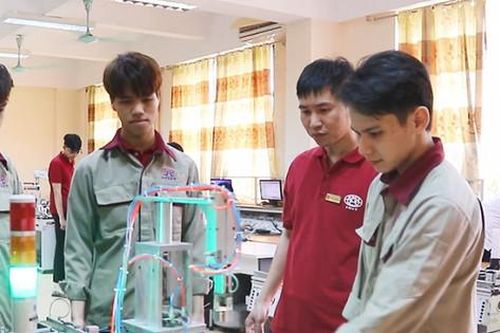 Đổi mới trong tuyển sinh đào tạo nghề: Tăng gắn kết học với hành