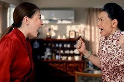Khi mẹ chồng khiến con dâu 'phát điên'