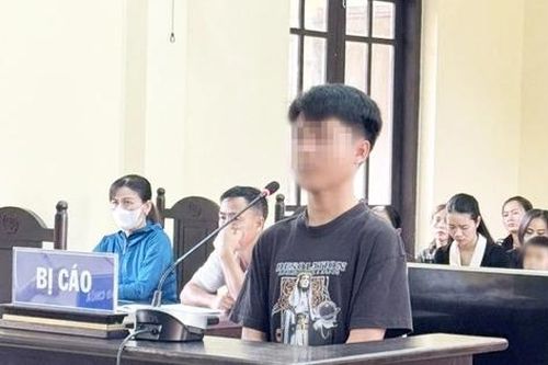 Đánh người thương tích vì bị nháy đèn xe liên tục
