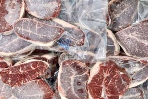 Mẹo để thịt không bị dính vào túi khi để trong tủ lạnh