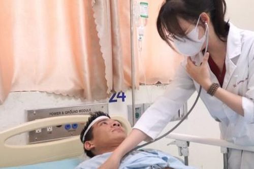 Nam thanh niên hôn mê sâu, suy đa tạng được cứu trong gang tấc