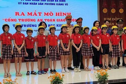 Triển khai mô hình 'Cổng trường an toàn giao thông' tại Hà Nội