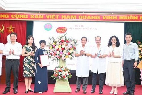 Hỗ trợ điều trị các bệnh lý về phổi và lao bằng y học cổ truyền kết hợp y học hiện đại
