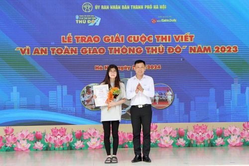 Công bố danh sách thí sinh đạt giải cuộc thi viết 'Vì an toàn giao thông Thủ đô' năm 2023