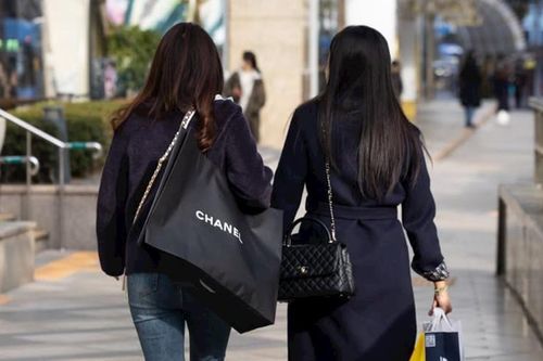 Ngừng chi tiêu xa xỉ vì lạm phát