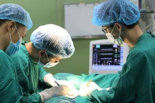 Mắc ung thư di căn ở tuổi 24
