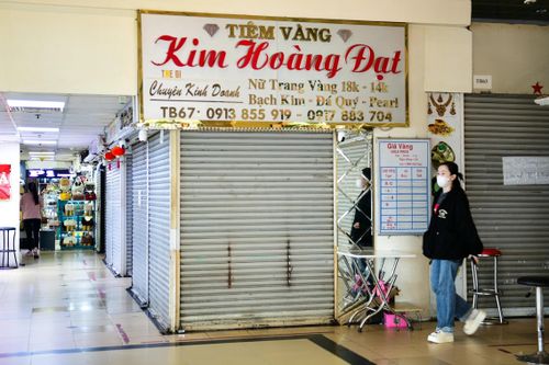 Cục QLTT TP.HCM nói gì về việc các tiệm vàng đồng loạt đóng cửa?