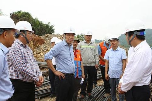 Quyết tâm cao đạt mục tiêu tiến độ dự án đường dây 500kV mạch 3
