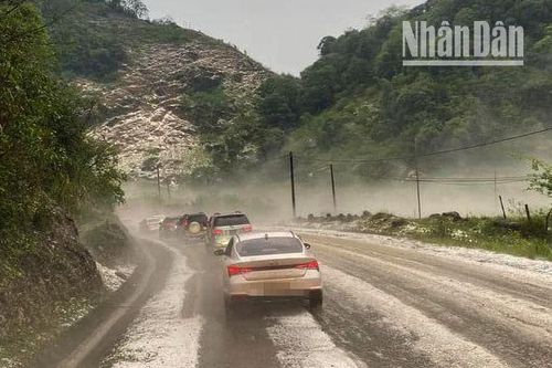 4.748 ngôi nhà ở Sơn La bị thiệt hại do mưa đá, gió lốc
