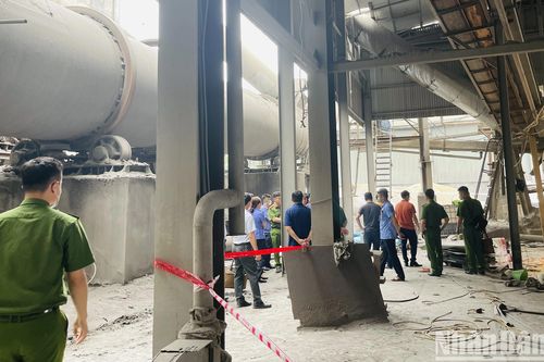 Khắc phục hậu quả vụ tai nạn nghiêm trọng tại Nhà máy Xi-măng Yên Bái