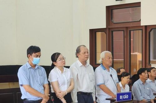 Tiền Giang miễn hình phạt cho 4 bị cáo ở CDC liên quan đến Việt-Á