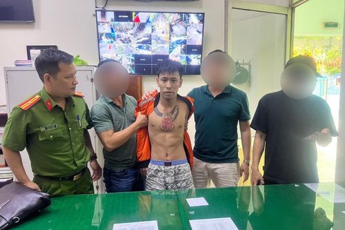 Giả nữ tu sĩ lên mạng xã hội lừa tiền từ thiện