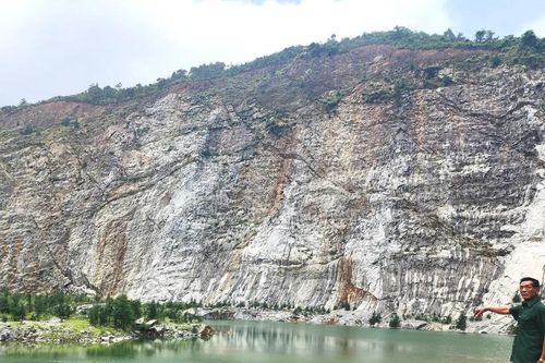 Mỏ đá bỏ hoang mất an toàn