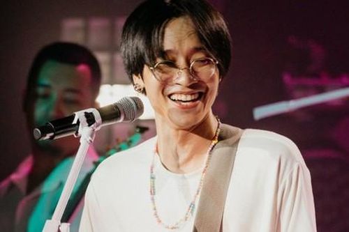 Nam ca sĩ cứu đêm nhạc vỡ trận ở Hà Nội