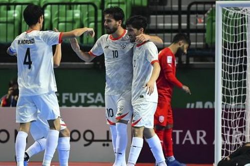 ĐT futsal Việt Nam thua Uzbekistan, Afghanistan ăn mừng