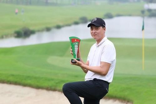 Vượt qua Nguyễn Hữu Quyết, Park Jung Min vô địch Hanoi Open 2024