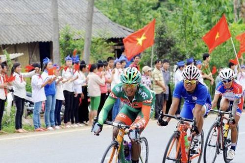 70 vận động viên tranh tài tại Cuộc đua xe đạp về Điện Biên Phủ năm 2024