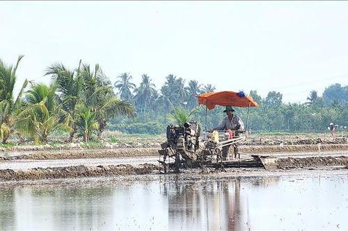 Khuyến cáo người dân bảo vệ sức khỏe khi nắng nóng kéo dài