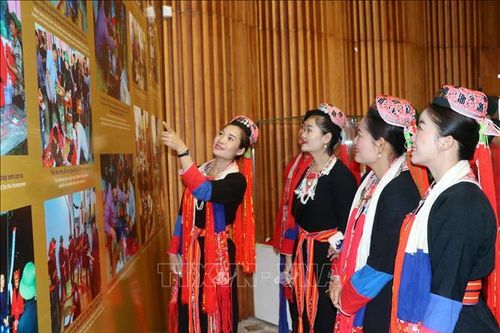 Triển lãm chuyên đề 'Độc đáo lễ cấp sắc người Dao Thanh Y'