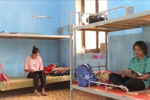 Chỗ trọ 0 đồng của công an thị trấn tiếp bước học sinh vượt khó