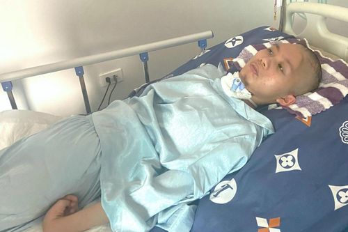 Nữ sinh gác lại ước mơ, sống thực vật vì bị xe tải kéo rê 10 m