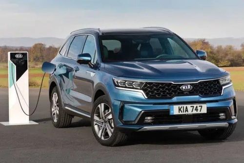 Kia Sorento hybrid giảm giá kỷ lục