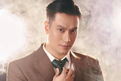 Việt Anh từng khóc nghẹn trong vòng tay một người phụ nữ, thừa nhận đây là người tuyệt vời nhất