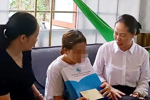 Hải Phòng: Hội LHPN xã An Hồng nhận đỡ đầu con của thiếu nữ 15 tuổi bị sát hại