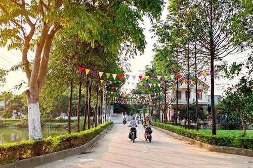 Hoàn thiện các tiêu chí, chỉ tiêu thành phần xây dựng thị trấn Quán Lào thành đô thị văn minh