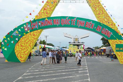 Hướng tới Hội chợ Thương mại quốc tế Tịnh Biên - An Giang