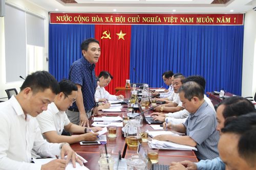 Giám sát thủ tục cấp giấy chứng nhận quyền sử dụng đất lần đầu