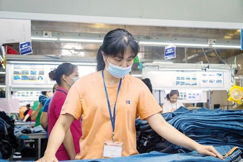 Tạo đà tăng trưởng kinh tế